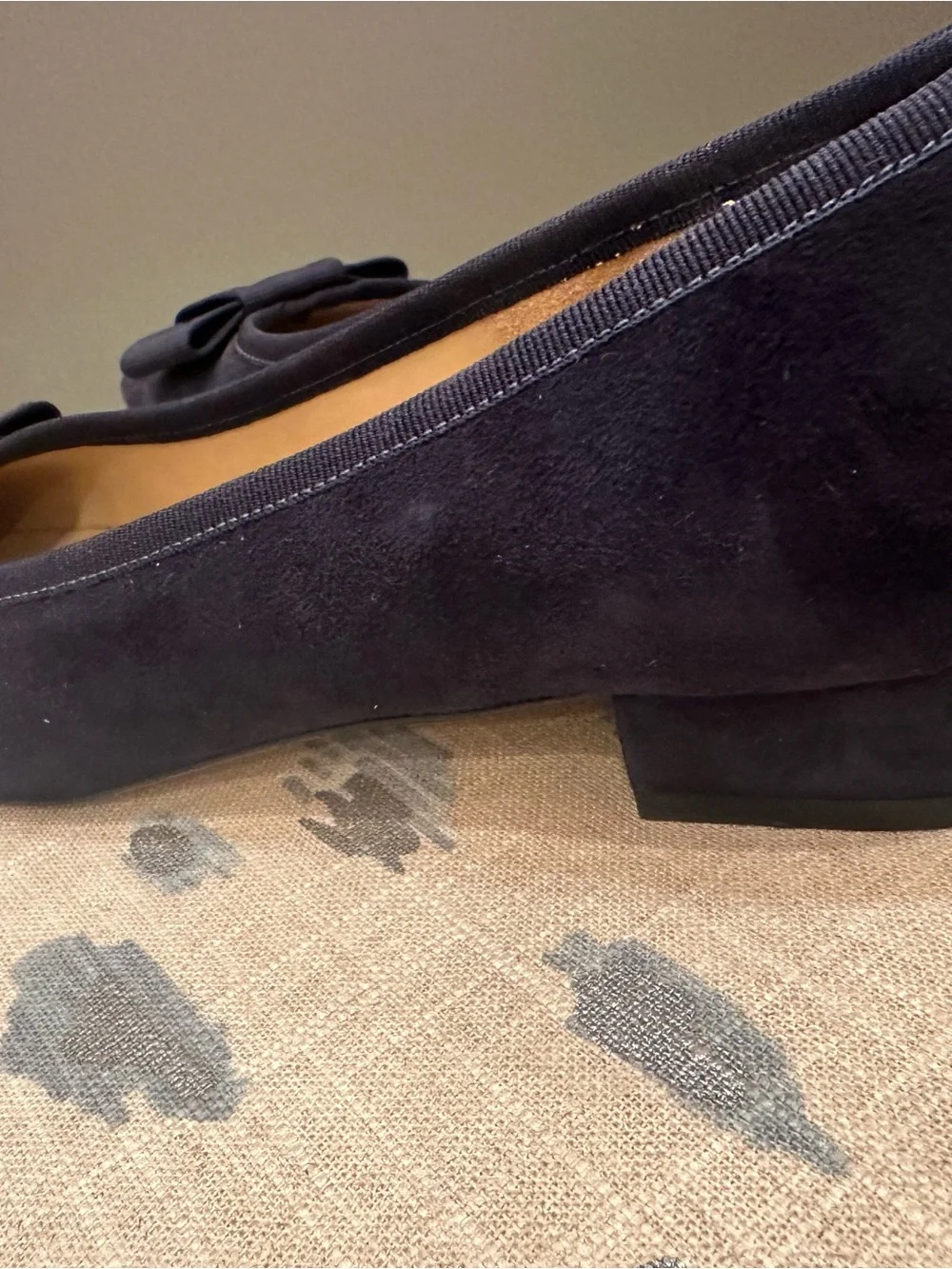 ANN MASHBURN Navy Suede Bow Square-Toe Flats
